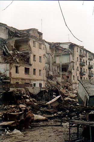 bombed houses Grozny